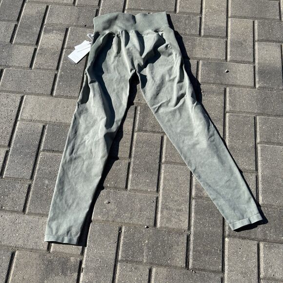 Z Supply Active Leggings Nylon Spandex Moisture Wicking Quick Dry NWT $79 M/L - Picture 10 of 11